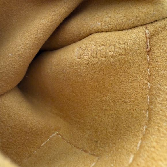 Louis Vuitton Denim Mini Pleaty - Picture 16 of 16